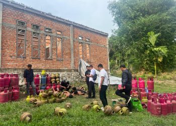 Tim Indagsi Ditreskrimsus Polda Jambi Gerebek Gudang Penyuntikan Gas Subsidi Ilegal, Ratusan Tabung Gas Diamankan