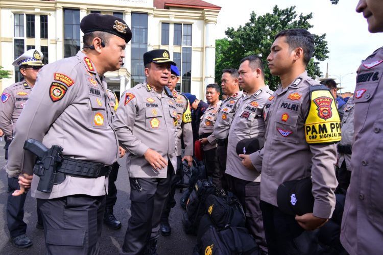 Karoops Polda Jambi Pimpin Pengecekan Personil Jelang Pengamanan TPS