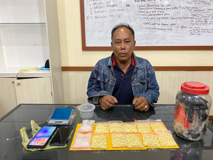 Simpan Narkoba Di Dalam Tanah, Seorang Pria Kurir Narkoba Diamankan Ditresnarkoba Polda Jambi