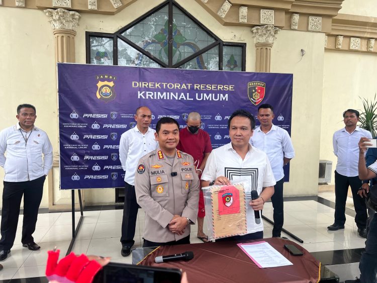 Oknum ASN Polda Jambi Tega Cabuli Keponakan Dan Cabuli Anak Kandung 18 Tahun Lalu Diringkus Polisi
