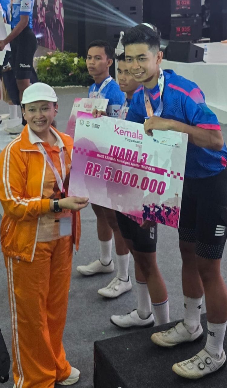 Dua Atlet Polda Jambi Naik Podium Di Tour Of Kemala 2025 Yogyakarta