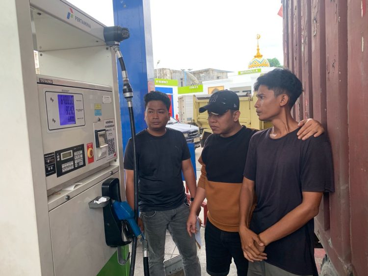 Nekat Gunakan Secara Banyak Barcode BBM Bersubsidi, Tim Tipiter Ditreskrimsus Polda Jambi Amankan Sopir Truk