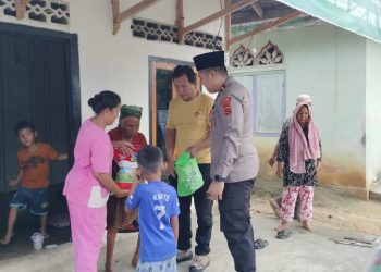 Polsek Air Hitam Tebar Berkah Ramadhan, Bagikan Sembako Kepada Warga Kurang Mampu Dan Anak Yatim Piatu