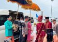 Tiba di Jambi, Irjen Pol Krisno H Siregar dan Istri Disambut Gubernur Dan Forkompinda Serta Tarian Penyambutan