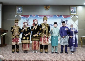 Hadiri Sertijab, Gubernur Al Haris Tekankan Pembangunan di Kabupaten