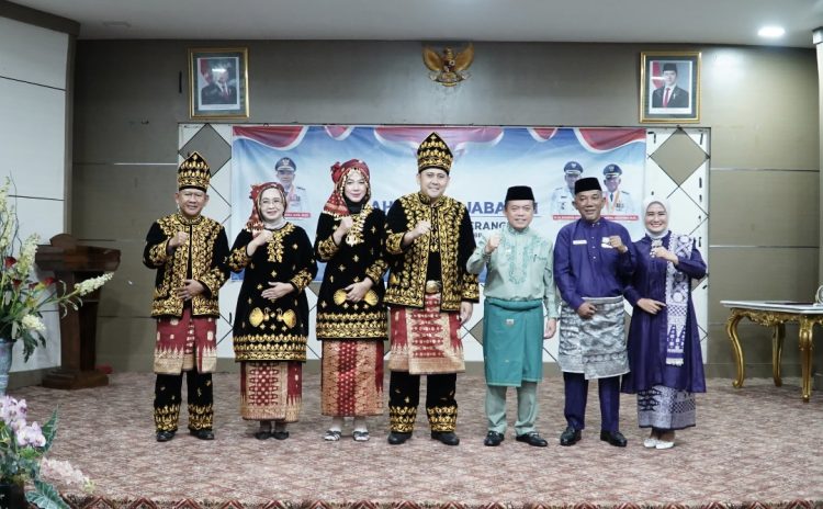 Hadiri Sertijab, Gubernur Al Haris Tekankan Pembangunan di Kabupaten