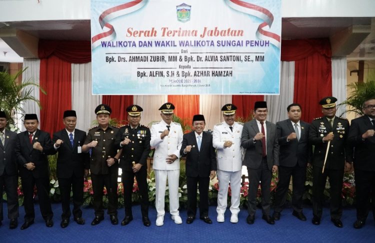 Sertijab Sungai Penuh: Gubernur Al Haris Yakin Alfin-Azhar Selesaikan Permasalahan Banjir Dan Sampah