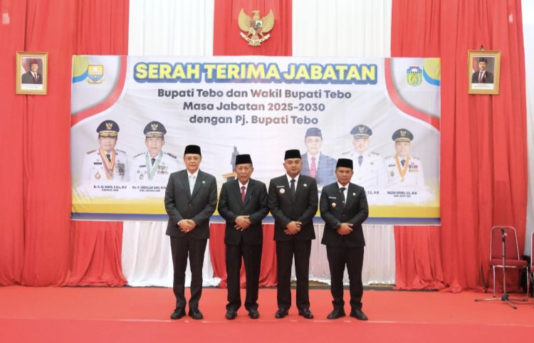 Hadiri Sertijab, Wagub Sani Harap Bupati Dan Wakil Bupati Tebo Susun Program Kerja Sesuai Dengan Kebutuhan Masyarakat