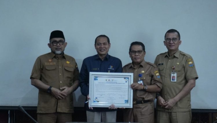Diskominfo dan Bappeda Tanda Tangani Komitmen Bersama BPS Provinsi Jambi