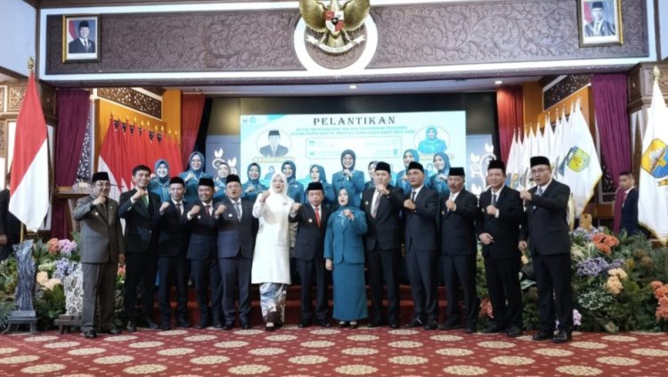 Al Haris Bersama Bupati dan Walikota Se-Provinsi Jambi Hadiri Pelantikan Bunda PAUD-Ketua TP PKK