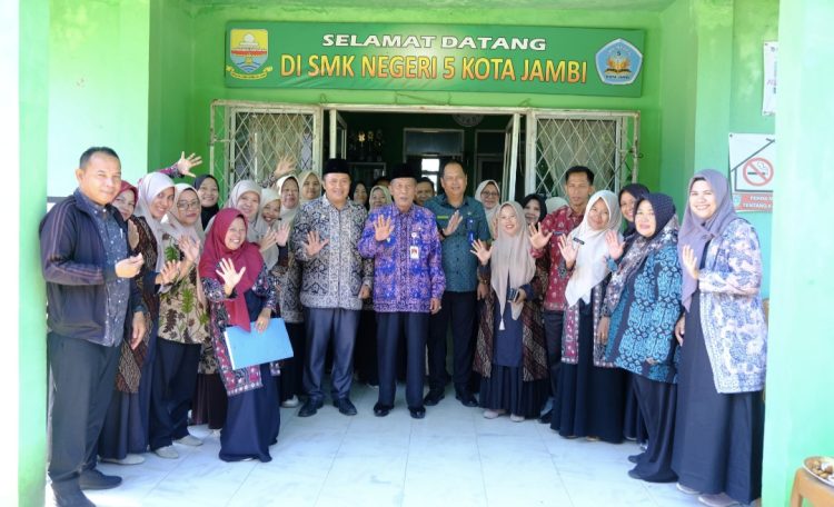 Berikan Arahan ke Siswa SMA dan SMK Jelang UAS, Wagub Sani: Jangan Sampai Judol Rusak Tatanan Pendidikan dan Generasi Penerus Jambi