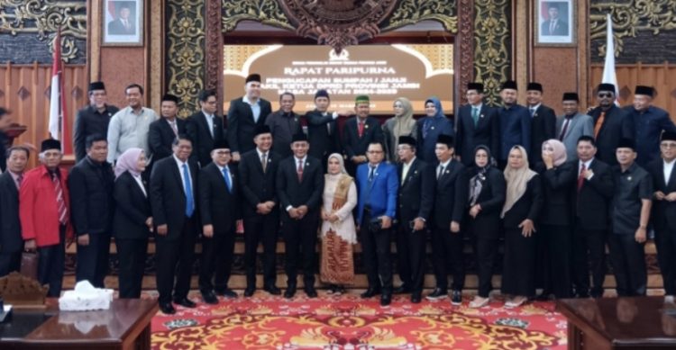 Samsul Riduan Resmi Dilantik sebagai Wakil Ketua II DPRD Provinsi Jambi, Hafiz: Formasi Lengkap
