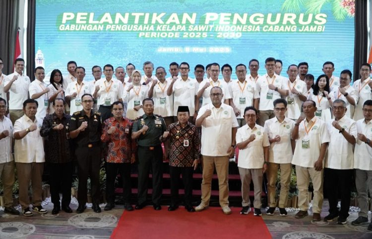 Gubernur Al Haris Upayakan Putus Rantai Produksi CPO Kelapa Sawit