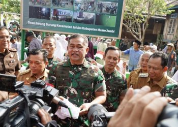 Gubernur Al Haris Dampingi KSAD Resmikan 47 Titik Program TNI AD Manunggal Air Di Jambi