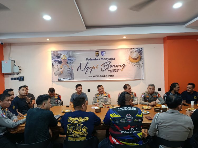 Polantas Menyapa, Ditlantas Polda Jambi Ngopi Bareng Komunitas Jambi Max Owners