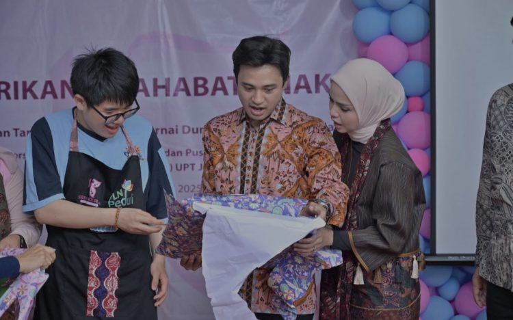 Dukung Anak Difabel, Wawako Diza Apresiasi Kolaborasi PLN dan Batik Berkah di SLB Harapan Mulya