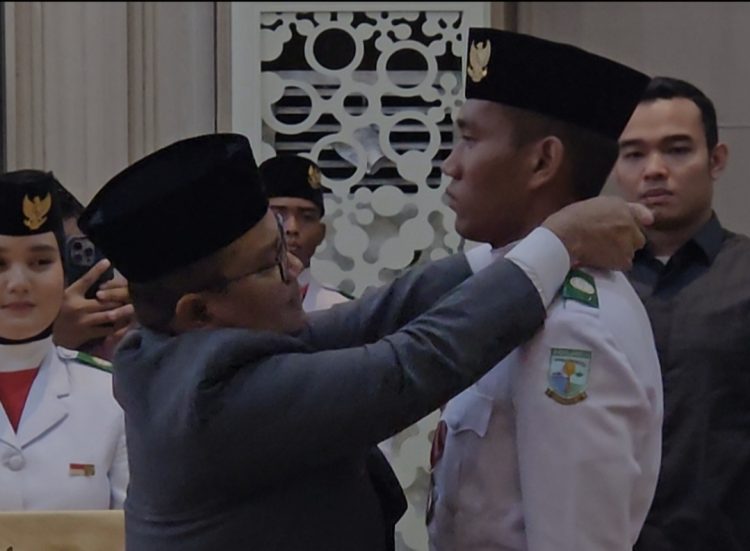 Wali Kota Jambi Kukuhkan Paskibraka 2025, Jalankan Amanatnya