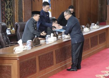 GUBERNUR AL HARIS DAN DPRD PROVINSI JAMBI SEPAKATI PERUBAHAN KUA & PPAS APBD PROVINSI JAMBI TAHUN ANGGARAN 2025