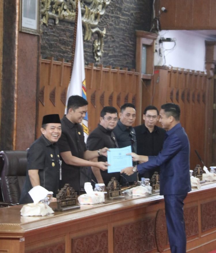 Gubernur Al Haris Tegaskan Perubahan APBD 2025 Berorientasi Pada Kepentingan Masyarakat