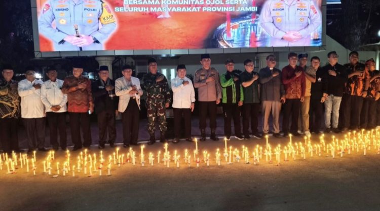 Gubernur Al Haris Hadiri Doa dan Aksi Damai 1.000 Lilin Polda Jambi Bersama Ojol