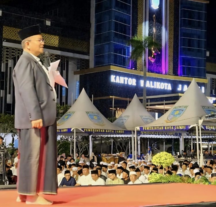 Wali Kota Maulana Sebut Jambi Bersholawat Jadi Bukti Penguatan Dimensi Spiritual