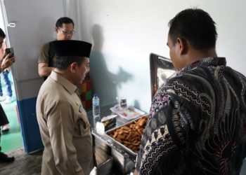 Tinjau Dapur MBG, Gubernur Al Haris Minta Jaga Kualitas Bahan Baku Dan Kebersihan