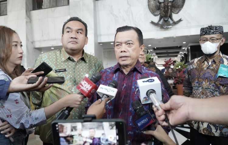 Temui Menkeu Purbaya, Gubernur Al Haris Sampaikan Keluhan Daerah Terkait Penurunan TKD