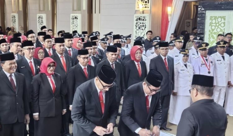 Walikota Jambi Maulana Lantik Ratusan Pejabat Eselon II, III, Dan IV