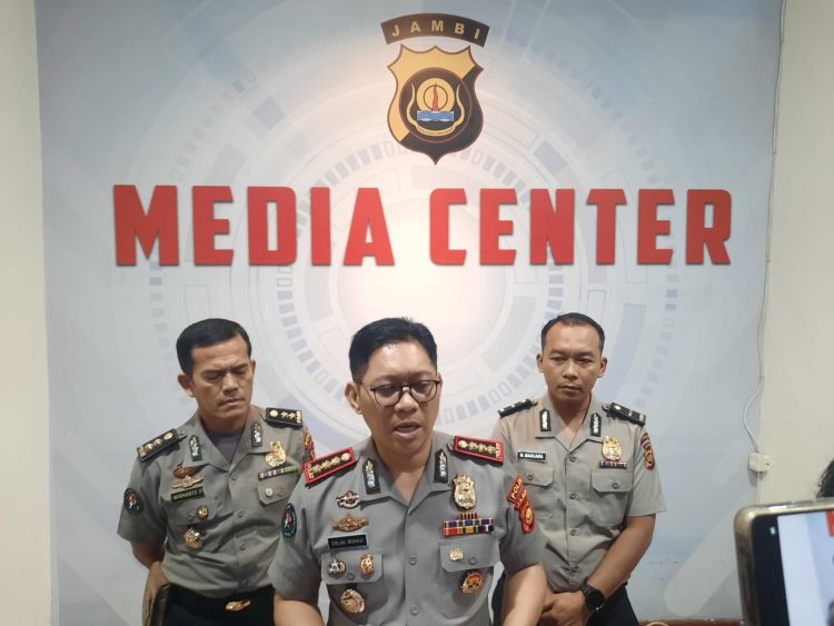Longsor PETI Di Sarolangun Tewaskan 8 Orang, Empat Penambang Luka-Luka,Polri Gerak Cepat Evakuasi Korban Tertimbun Longsor