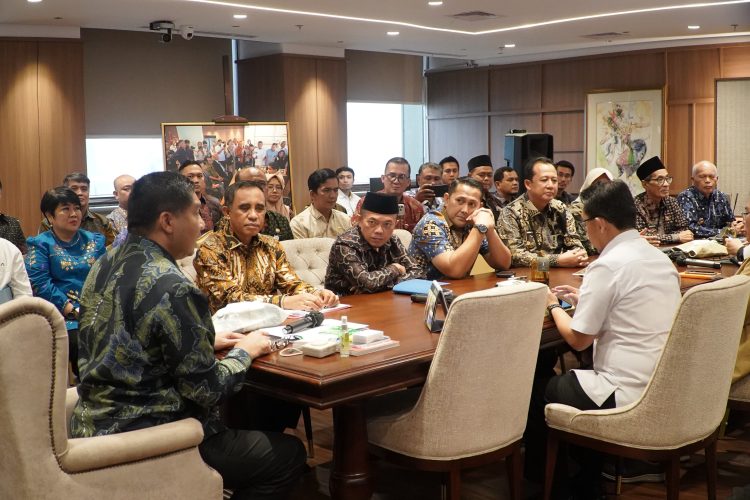 Sinergi Pusat-Daerah: Gubernur Al Haris Bawa Kepala Daerah se-Jambi Temui Menteri PKP, Usulkan Bedah Rumah hingga Penataan Kawasan Kumuh