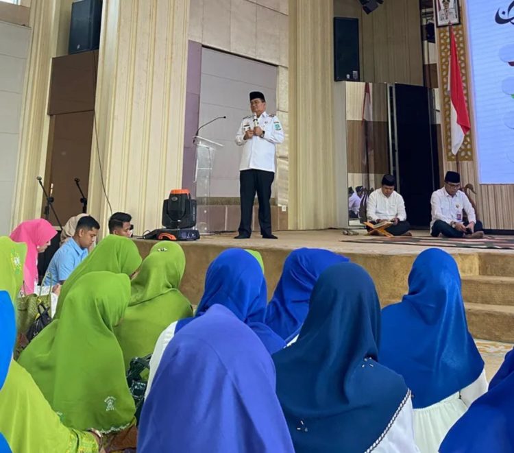 Maulana Buka Pesantren Ramadan 1447 H, Luncurkan Pengajian Bahagia Satukan Kekuatan Dakwah Ibu-Ibu Kota Jambi
