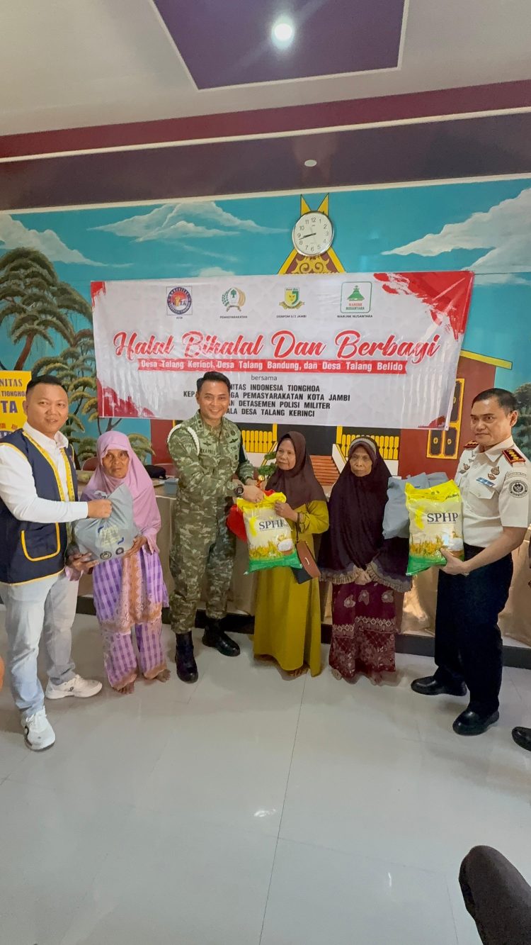 KITA Jambi Bersama Denpom II/2 Dan Lapas Klas IIA Jambi Gelar Baksos, Bagikan Ratusan Paket Sembako Ke Warga Muaro Jambi