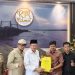 CE Serahkan SK Kepengurusan ke Ketua DPD II Tanjabbar Syufrayogi, Jadi Yang Perdana Se-Jambi Pasca Musda