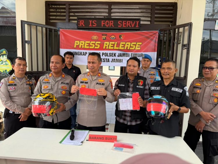 Polsek Jambi Timur Ringkus 2 Pelaku Penipuan Dengan Modus “Emas Layang”, Pelaku Beraksi Di Sejumlah Wilayah Jambi