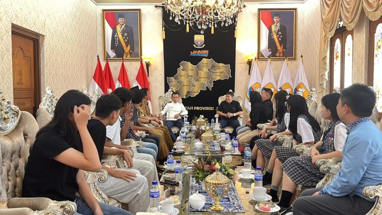 Gubernur Al Haris Lepas Tim DBL Jambi, Siap Harumkan Nama Daerah Di Ajang Nasional