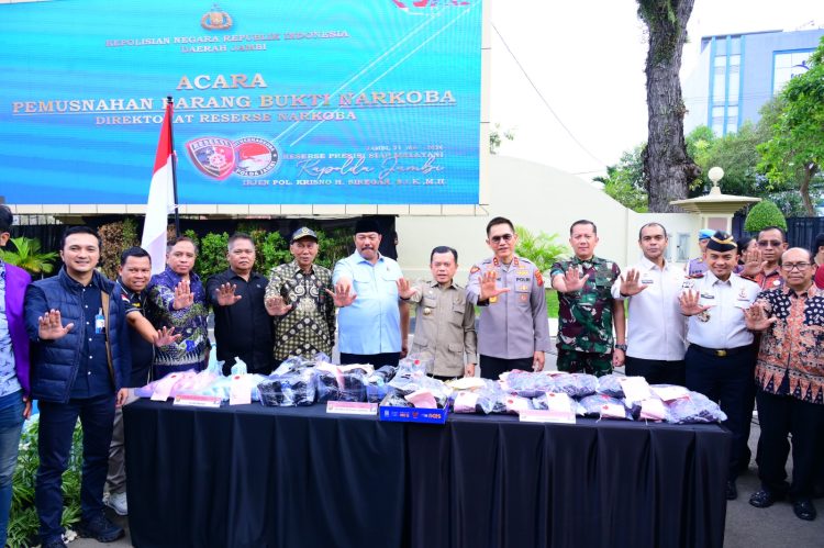 Polda Jambi Musnahkan 20 Kilogram Sabu, 20 Ribu Butir Ekstasi dan Ribuan Cartridge Etomidate, Wujud Nyata Perang Melawan Narkoba