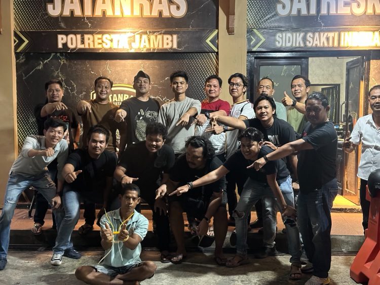 Kurang Dari 1×12 Jam, Tim Gabungan Resmob Polda Jambi Dan Polresta Jambi Ringkus Pelaku Penyerangan Polisi