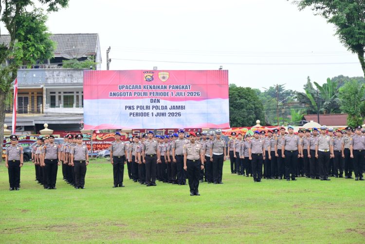 Personel Polda Jambi Naik Pangkat, Kapolda: Pangkat Baru Adalah Amanah untuk Meningkatkan Pengabdian Kepada Masyarakat