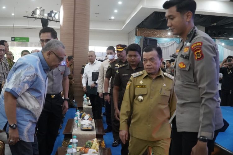 Gubernur Al Haris Apresiasi Bhayangkara Presisi Job Fair dan Bazaar UMKM Polda Jambi, Dorong Pengurangan Pengangguran dan Kemiskinan
