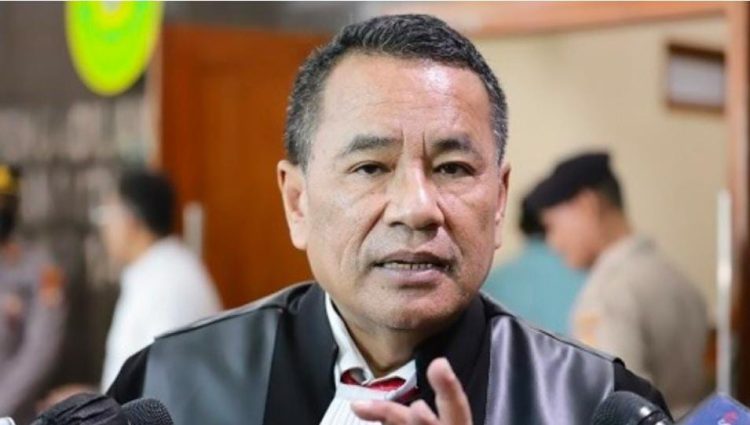 Hotman Paris Puji Ketegasan Prabowo di Kasus Febrie Adriansyah