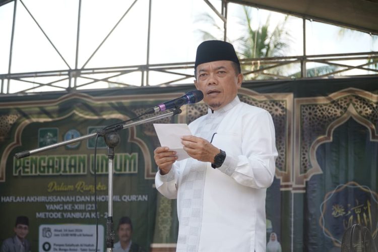 Gubernur Al Haris Hadiri Pengajian Umum dan Berikan Dukungan Pembangunan Pesantren