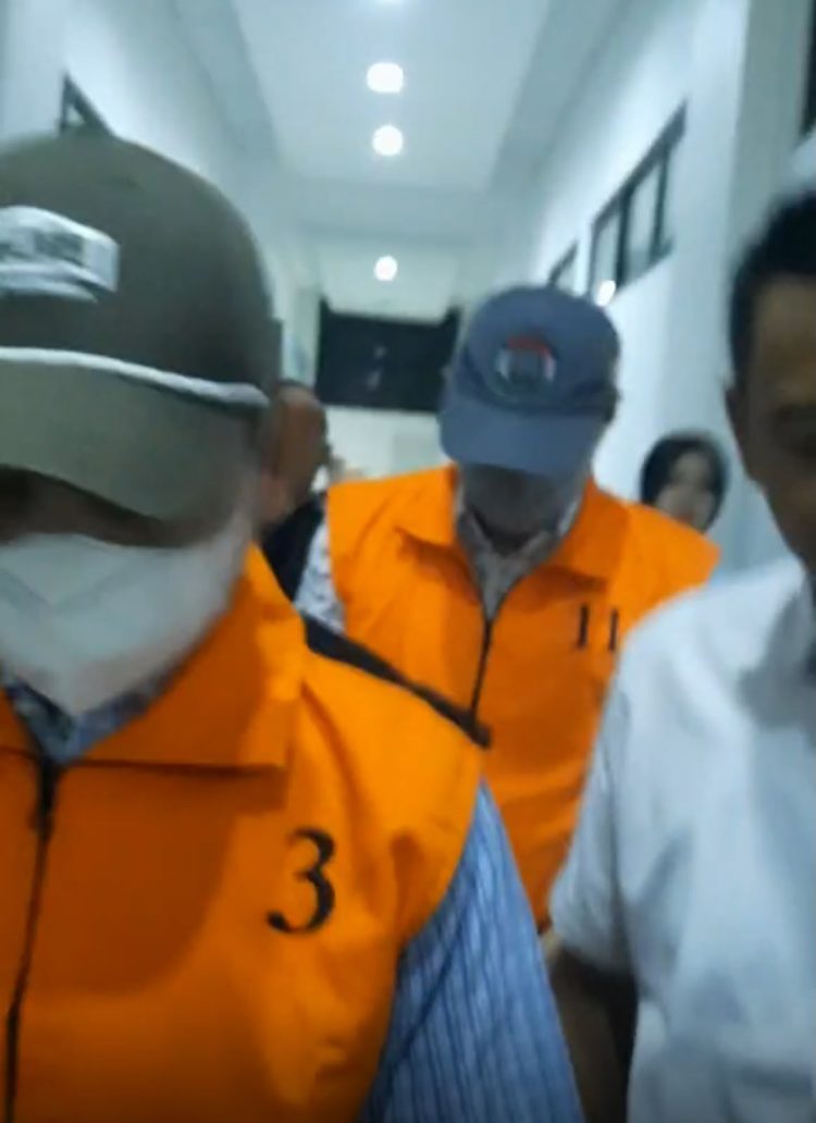 Polda Jambi Limpahkan Varial Adi CS Tersangka Korupsi DAK Disdik Provinsi Jambi Senilai 21 M Ke Kejaksaan