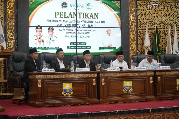 Hadiri Pelantikan JKSN Jambi, Al Haris Tekankan Peran Guru dan Kiai Jaga Moral Generasi Bangsa
