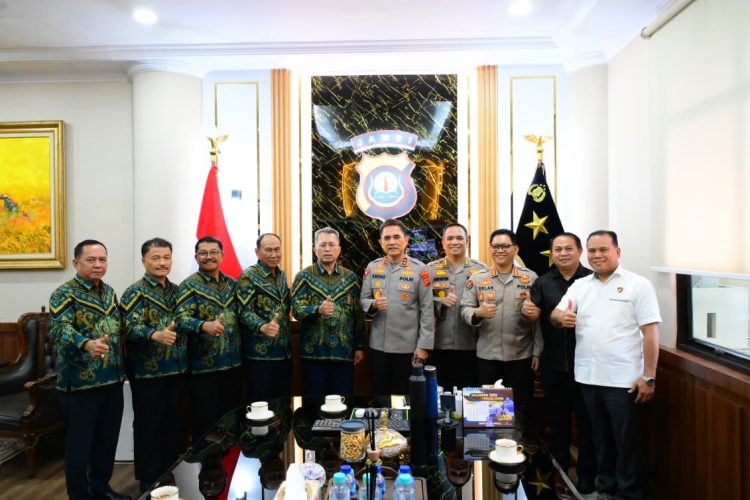 Kapolda Jambi Terima Silaturahmi Kepala Pengadilan Tinggi Jambi, Perkuat Sinergi Antar Lembaga Penegak Hukum