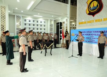 Kapolda Jambi Pimpin Sertijab Kabidkum, Tekankan Profesionalisme dan Integritas Dalam Penegakan Hukum