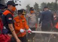Satgas Terpadu Karhutla Sarolangun Padamkan Karhutla Di Areal Plasma PT BKS, Pendinginan Terus Dilakukan