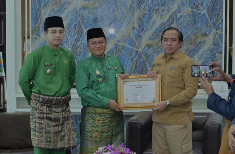 Kota Jambi Raih Penghargaan Kota Pangan Aman Level 3 Dari BPOM