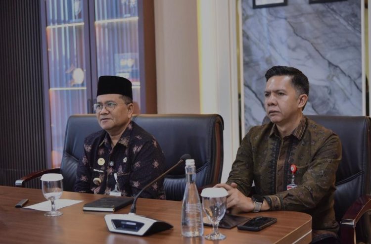 Jadi Narasumber Webinar ASN Siginjai, Kadis Kominfo Tekankan Layanan Publik “Gesit Bergerak Cepat Menindak, Tuntas Menyelesaikan Aduan Warga”