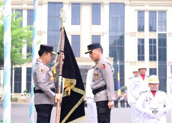 Kapolda Jambi Pimpin Upacara Serah Terima Pataka Siginjai Sakti Wira Bhakti dan Pelepasan Irjen Pol. Krisno H. Siregar