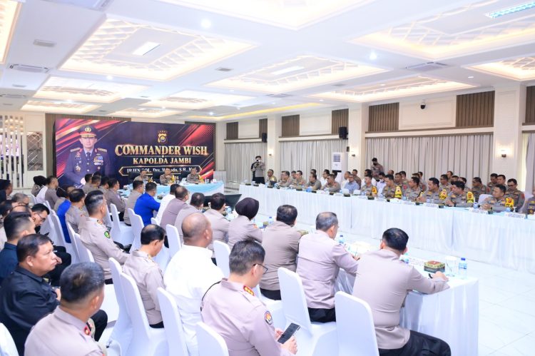 Kapolda Jambi Sampaikan Commander Wish, Tekankan Pelayanan Publik dan Penegakan Hukum Berkeadilan